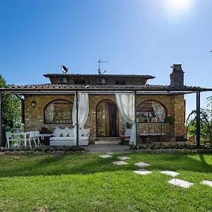  Holiday home Mikipongtwo